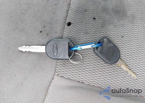 2005 Ford F150 z USA, uszkodzony, nr VIN 1FTRF02W25KE27828